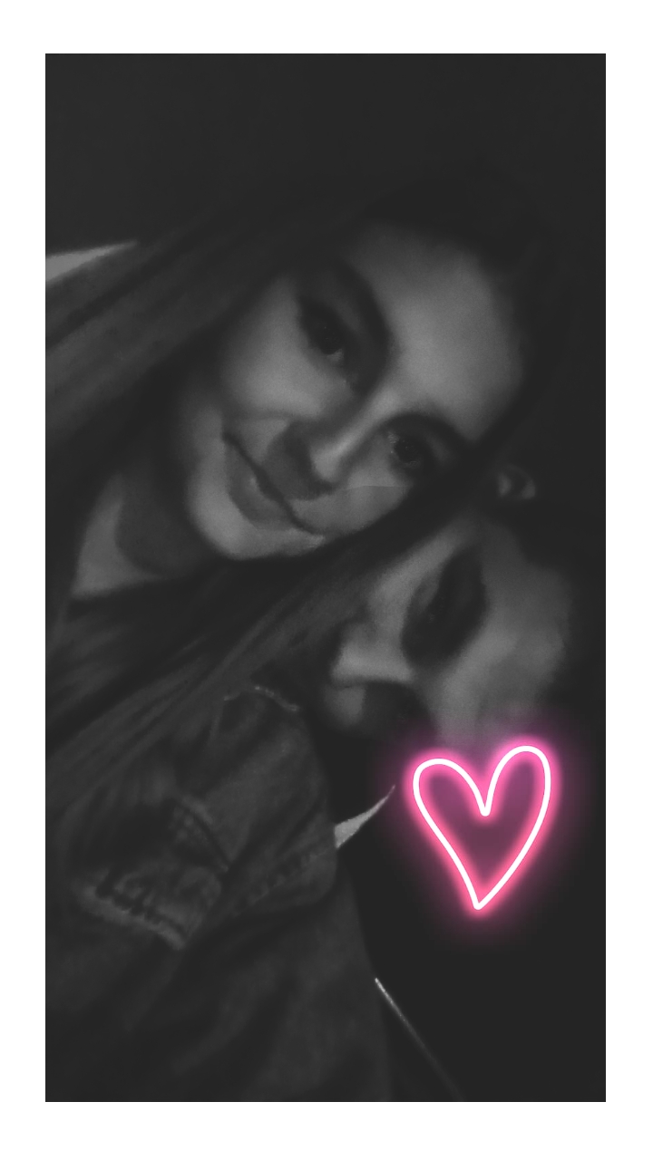 Neon heart moment